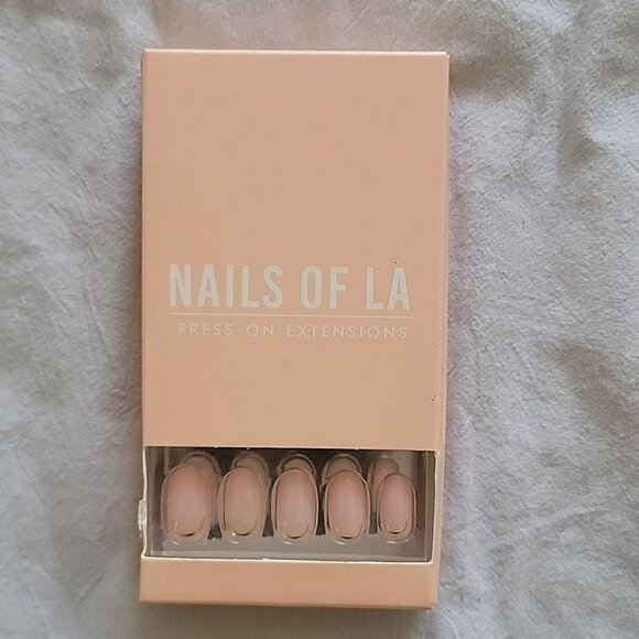 Static Nails Nails of LA Press-On and Stick On Extensions Set Bundle of 4 NIB - Picture 6 of 8